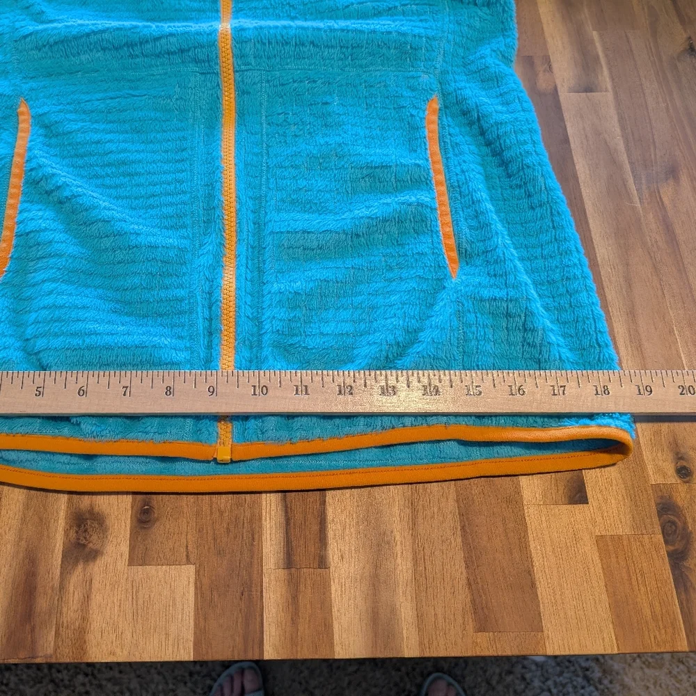 Reversible Patagonia Full Zip, Aqua With Mango Accents, Size M-L - Picture 4 of 13